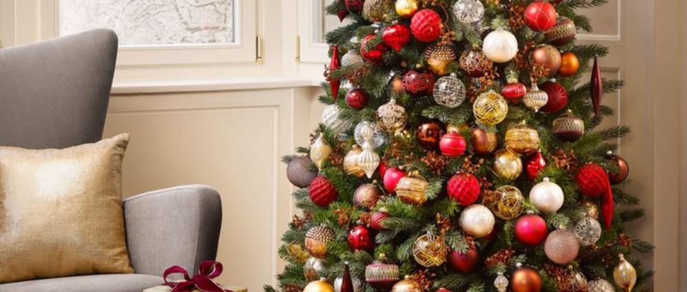 Spenden sammeln | Weihnachten für Kinder in Not weil jedes Kind ein Leuchten verdient.Weihnachten das Fest der Liebe, des Lichts und der Hoffnung. Doch während viele Kinder gespannt auf Geschenke warten, erleben andere die stillste Zeit des Jahres als die schwerste. Fü | Spendenseite