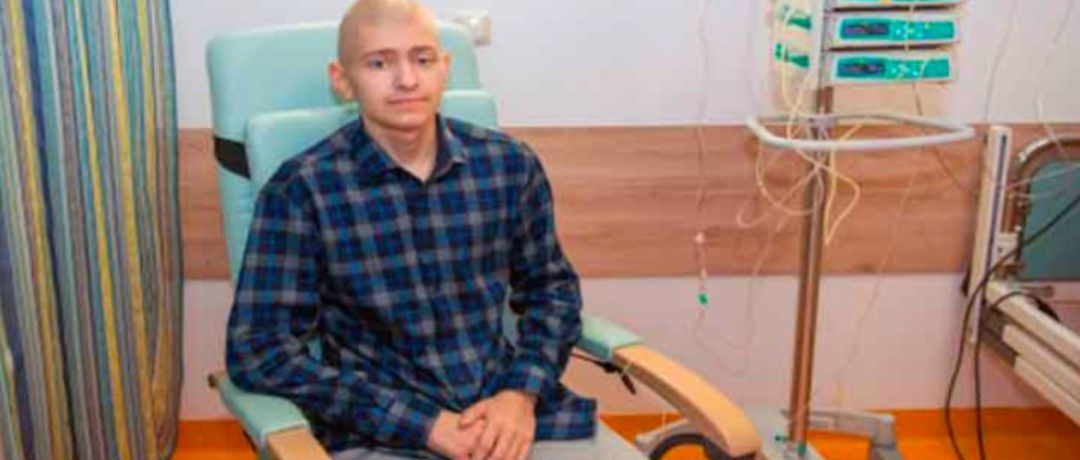 Spenden sammeln | 16 Järiger Dima glaubt sehr, dass er geheilt wird. | Spendenseite
