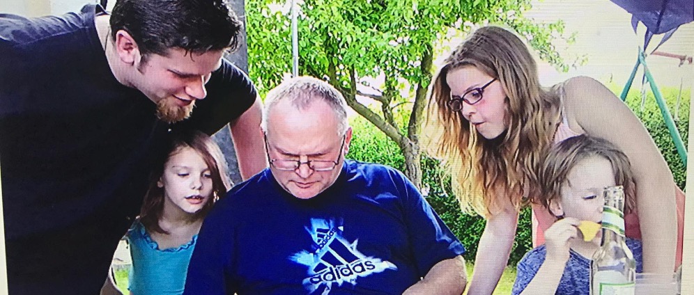 Spenden sammeln | Robert 60 starb an Corona Familie vor dem aus | Spendenseite