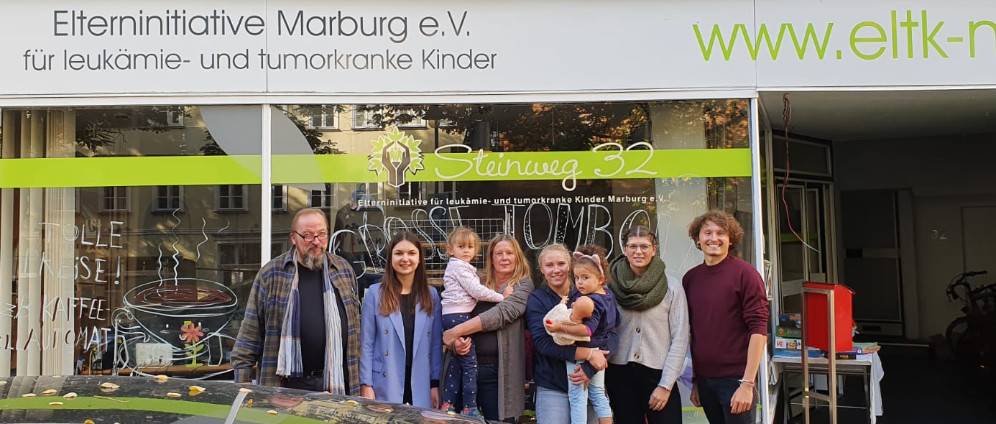 Studenten sammeln für Familien in Not | Spenden sammeln