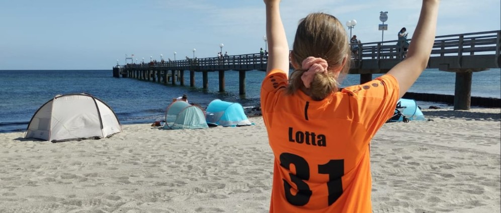 Spenden sammeln | Lotta 12 benötigt eine Hockey Torwartausrüstung | Spendenseite