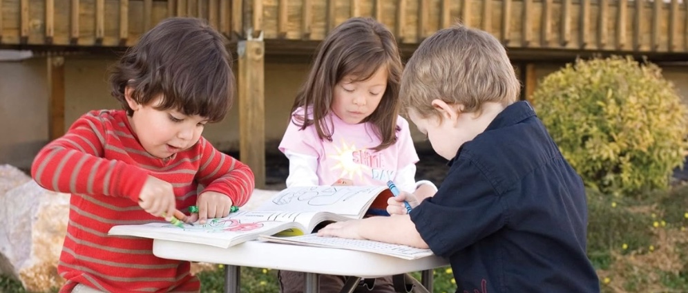 Spenden sammeln | Klappmaltische für Kinder outdoor | Spendenseite