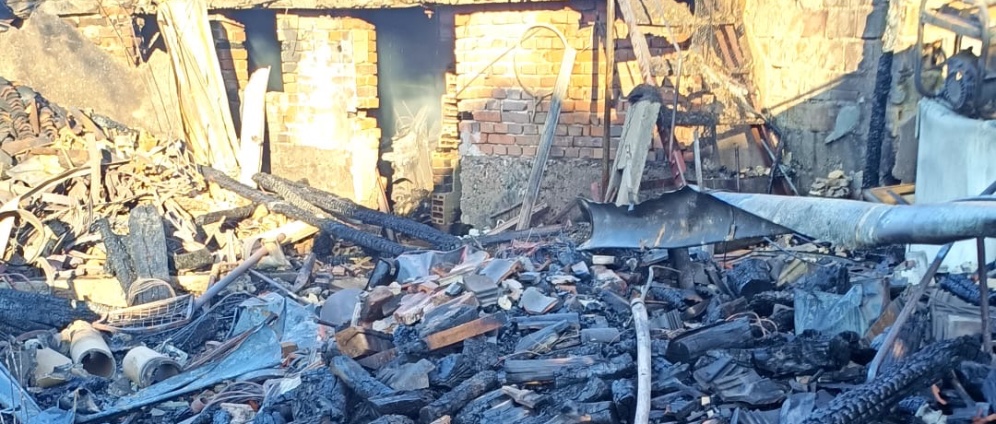 Spenden sammeln | Verheerender Hausbrand Hilfe dringend benötigt | Spendenseite