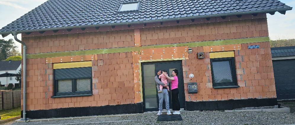 Spenden sammeln | Unser Haus braucht Außenputz Hausbau ruiniert | Spendenseite
