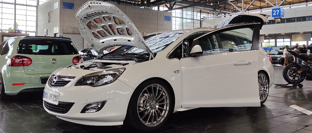 Spenden sammeln | Opel Astra J Sports Tourer Tuning | Spendenseite